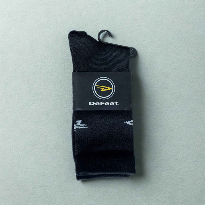 Chaussettes Defeet Aireator new gen en vente sur cyclonesocks.com