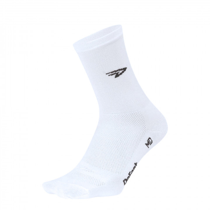 Chaussettes Defeet Aireator blanc double-épaisseur en vente sur cyclonesocks.com.