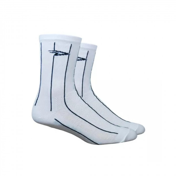 Chaussettes Defeet Aireator blanc rayé en vente sur cyclonesocks.com.
