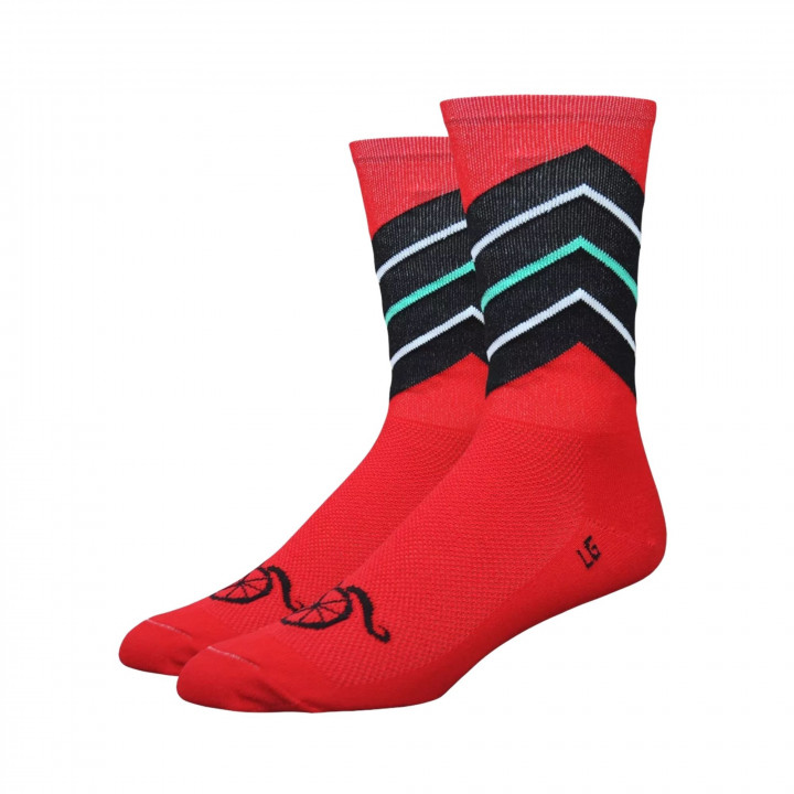 Chaussettes Defeet Killer Veez en vente sur cyclonesocks.com.