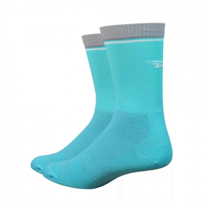 Chaussettes Defeet levitator Lite en vente sur cyclonesocks.com